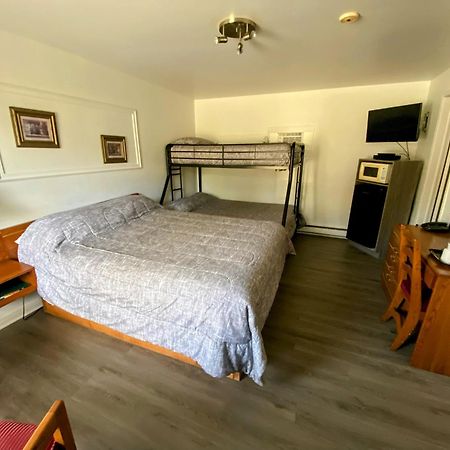 Motel Bonsoir Joliette Εξωτερικό φωτογραφία