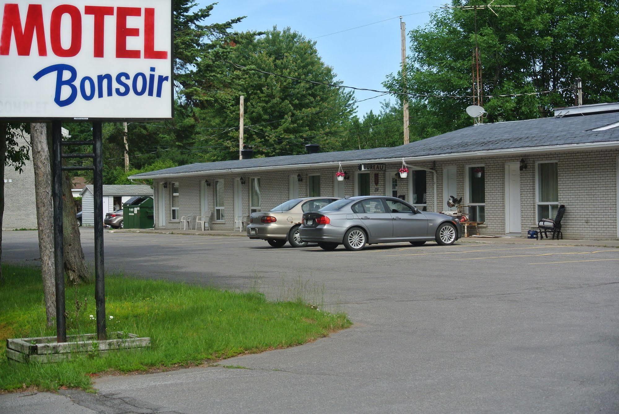 Motel Bonsoir Joliette Εξωτερικό φωτογραφία